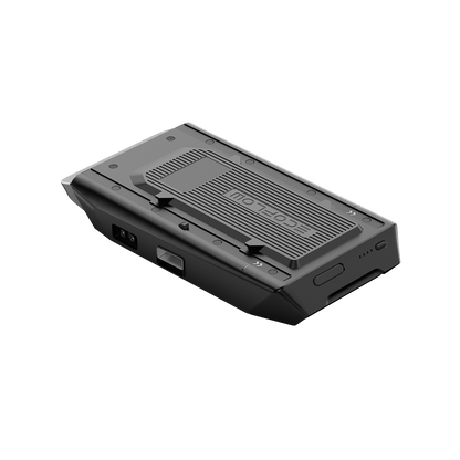 EcoFlow Wave 2 Zusatzakku schräg mit Anschluss und ECOFLOW Schriftzug auf schwarzem Gehäuse